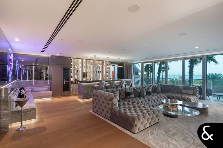 Fully Upgraded - Sea Views - Vacant Fully Upgraded - Sea Views - Vacant
