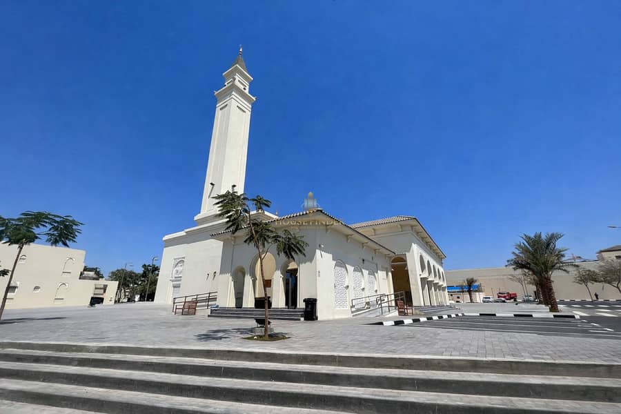 Vacant | Keys in Hand | Unfurnished - Image 16