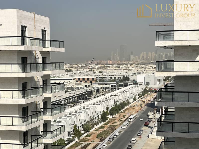 Spacious Duplex | Pool Facing | BCC Ready - Image 11