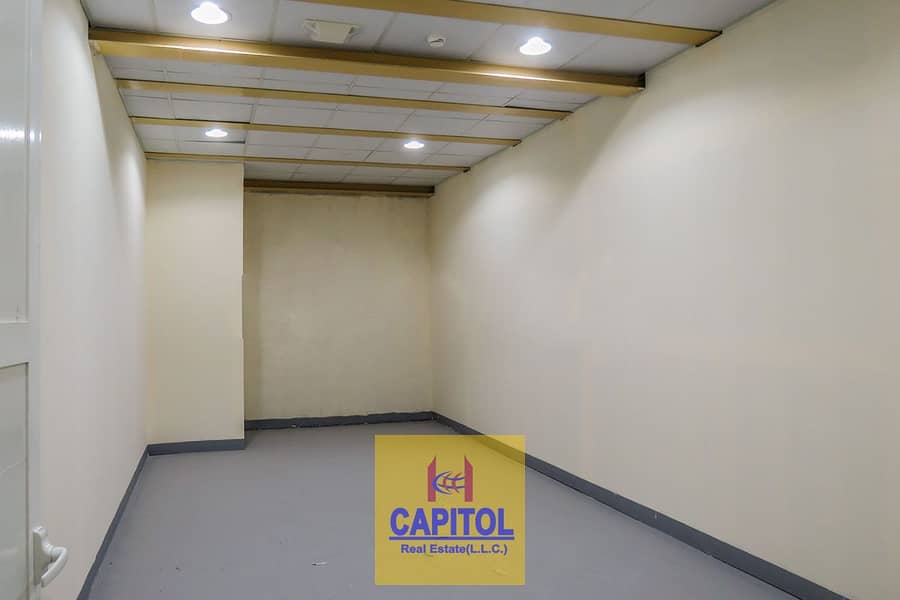 EXPANSIVE AND MODERN WAREHOUSE FOR RENT IN AL QUOZ 4 - View 3