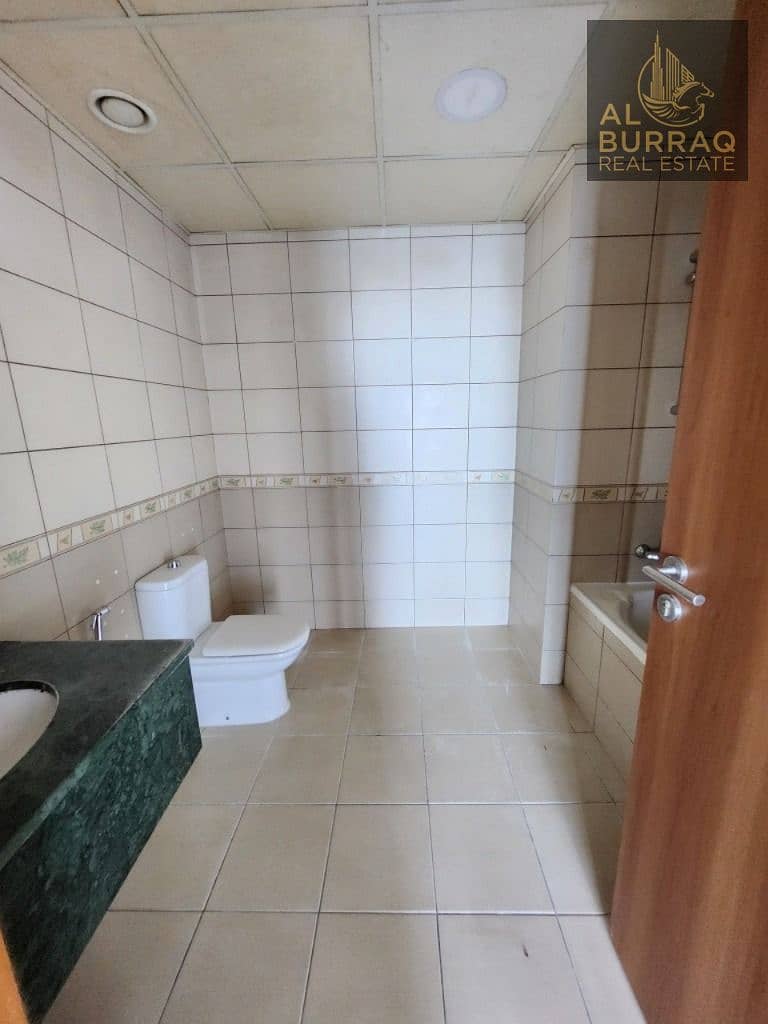 5 WASHROOM . jpeg
