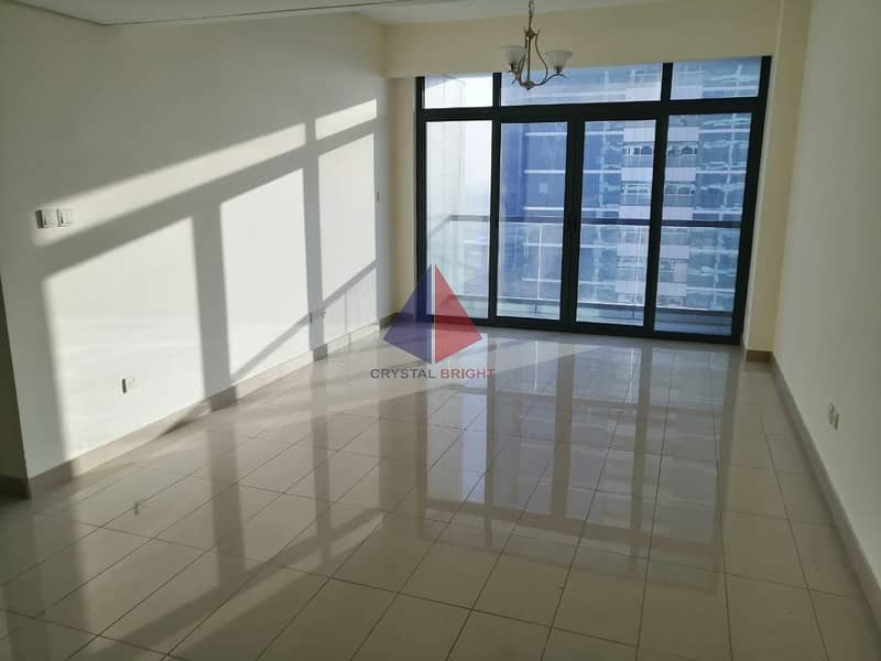 1 bed available for rent in lakeside with sea view near metro