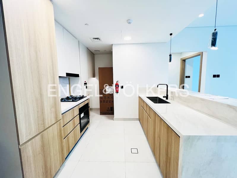 Brand New | Vacant | Prime Location - Image 8