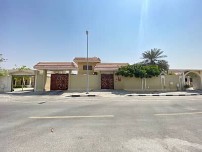 8 habitaciones Villa para en Venta en Al Darari, Sharjah - WhatsApp Image 2026-01-20 at 6.47. 02 PM. jpeg 8 habitaciones Villa para en Venta en Al Darari, Sharjah - WhatsApp Image 2026-01-20 at 6.47. 02 PM. jpeg