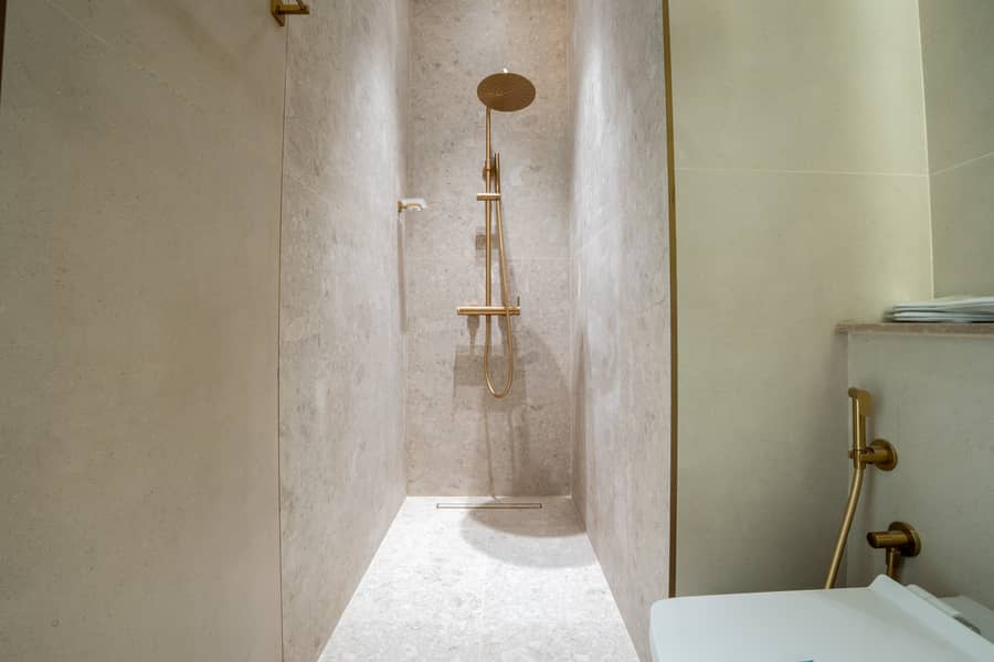 14 Shower Bath. jpg