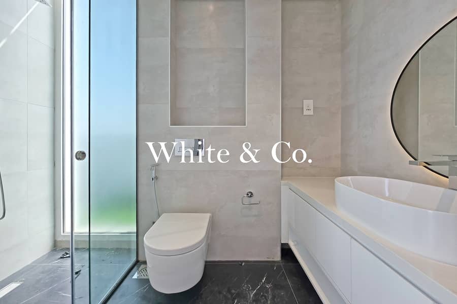 Handed Over | Front Row | Lagoon Views - Image 15