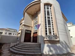 فیلا في مدينة خليفة 4 غرف 170000 درهم - 14061196