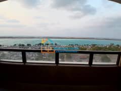 شقة في منطقة الكورنيش 3 غرف 110000 درهم - 14067215