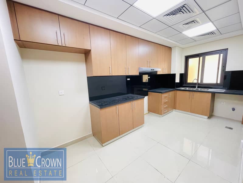 Modern Finishing | Brand New |3BR+Maid Room Villa - Image 13