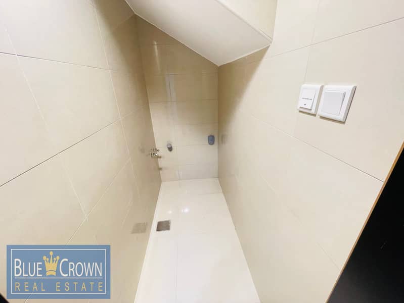 Modern Finishing | Brand New |3BR+Maid Room Villa - Image 14