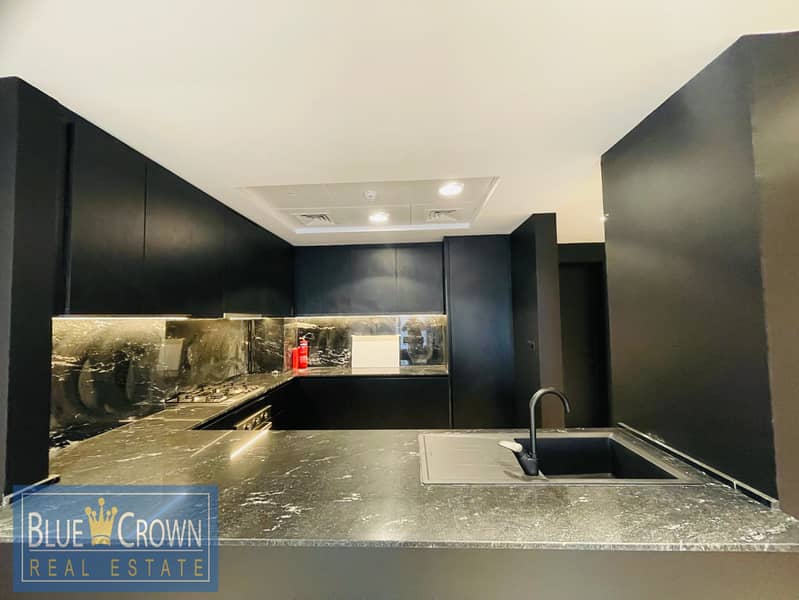 Modern Layout | Spacious | 1BR With Private Jacuzzi - Image 6