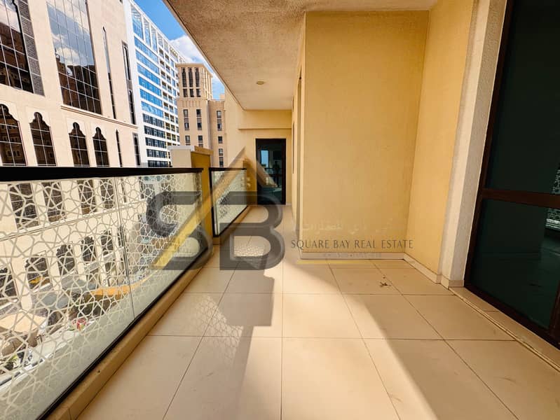 Spacious and Stunning 4BR with Maids Room and Amazing Price in Jaddaf (2 Free Car Parkings) - Image 6