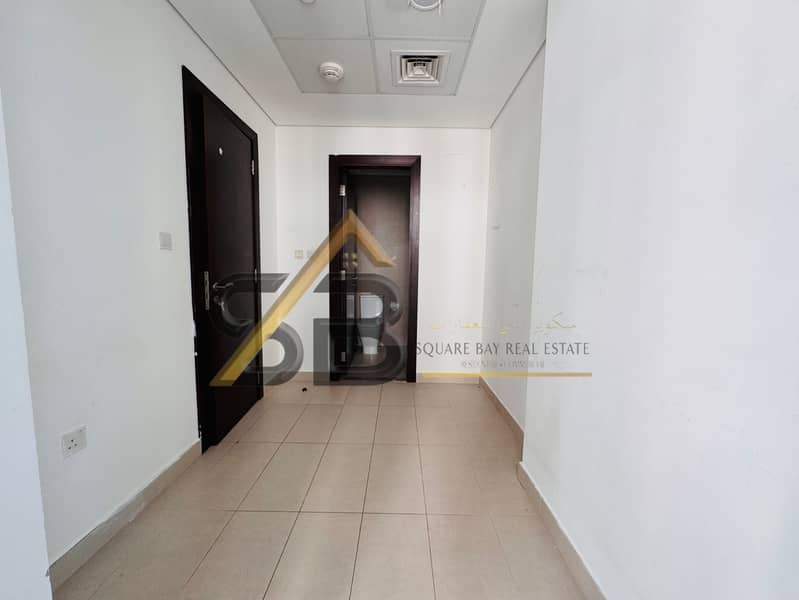 Spacious and Stunning 4BR with Maids Room and Amazing Price in Jaddaf (2 Free Car Parkings) - Image 17