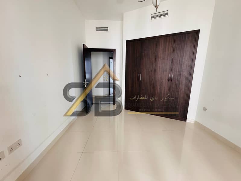 Spacious and Stunning 4BR with Maids Room and Amazing Price in Jaddaf (2 Free Car Parkings) - Image 22