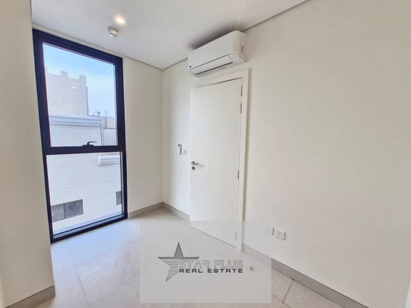 BRAND NEW SPACIOUS 2 + MAID ROOM WITH SPACIOUS LIVING ROOM,BIG CLOSED KITCHEN HAING GYM,POOL AND COVERED PARKING. - Image 10