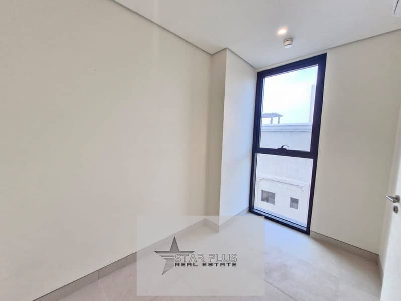 BRAND NEW SPACIOUS 2 + MAID ROOM WITH SPACIOUS LIVING ROOM,BIG CLOSED KITCHEN HAING GYM,POOL AND COVERED PARKING. - Image 7