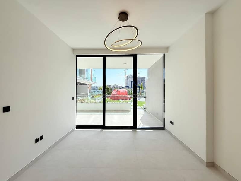 Pool View | Direct Access to Pool | Vacant | Brand New