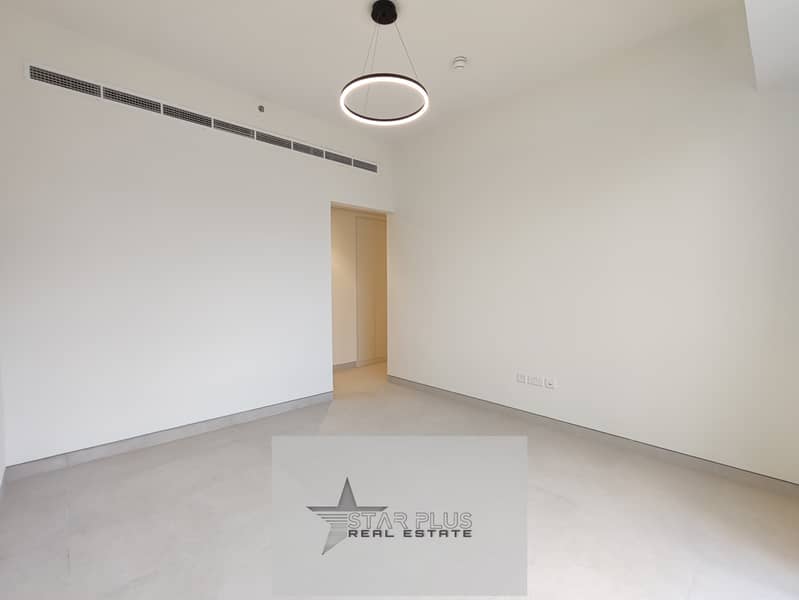 BRAND NEW SPACIOUS 2 + MAID ROOM WITH SPACIOUS LIVING ROOM,BIG CLOSED KITCHEN HAING GYM,POOL AND COVERED PARKING. - Image 7