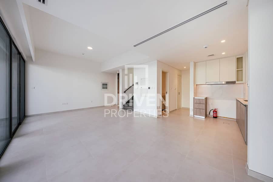 Central Park Access | New Handover | Vacant