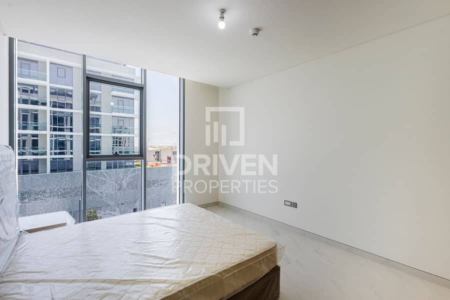 Vacant | Spacious | Skyline and Lagoon Views - Image 6