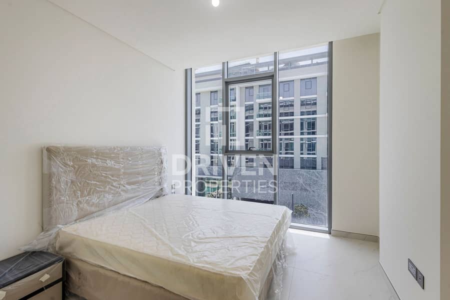 Vacant | Spacious | Skyline and Lagoon Views - Image 8