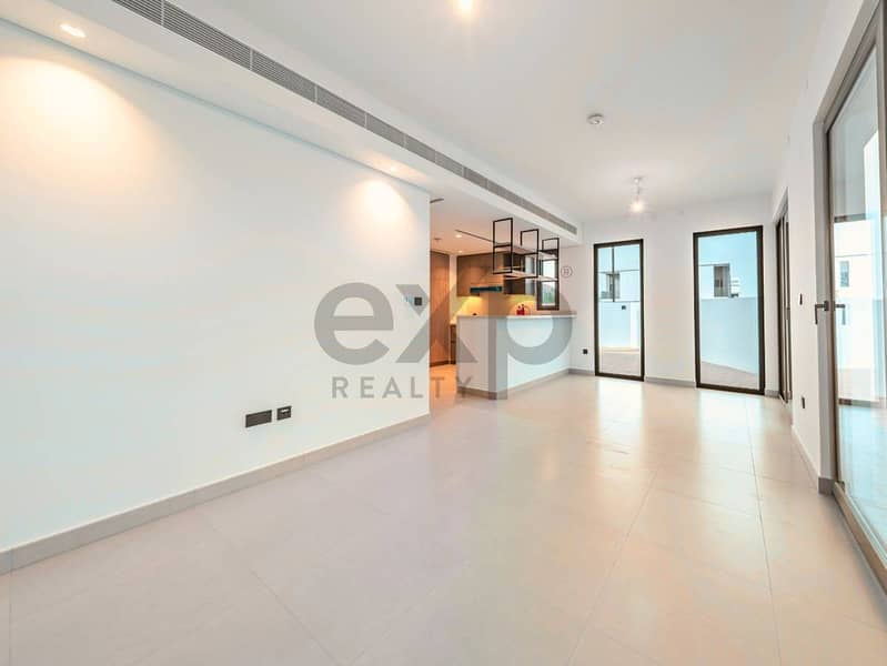 NEW and EXCLUSIVE | 5BR Open Kitchen | Single Row