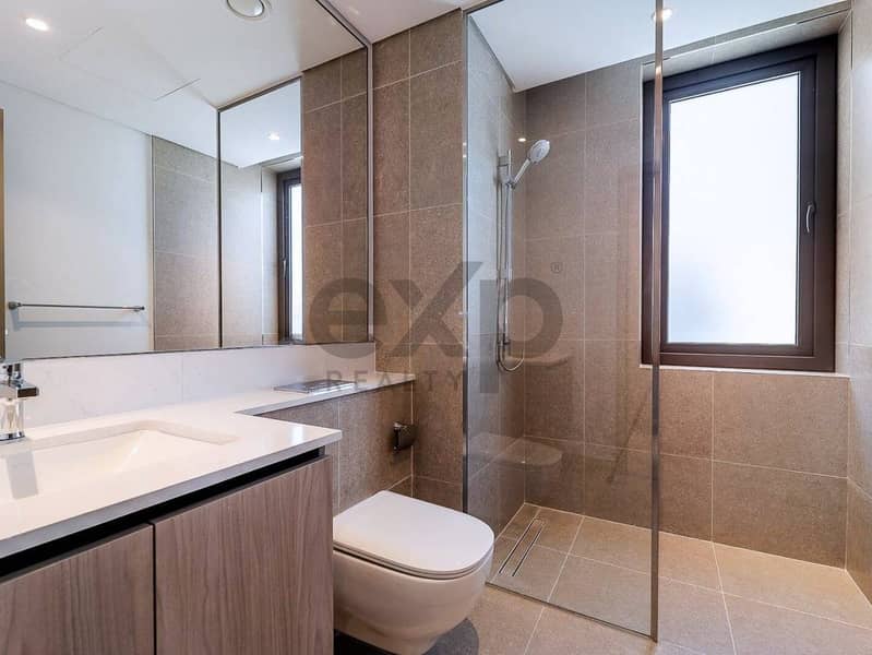 NEW and EXCLUSIVE | 5BR Open Kitchen | Single Row - Image 12