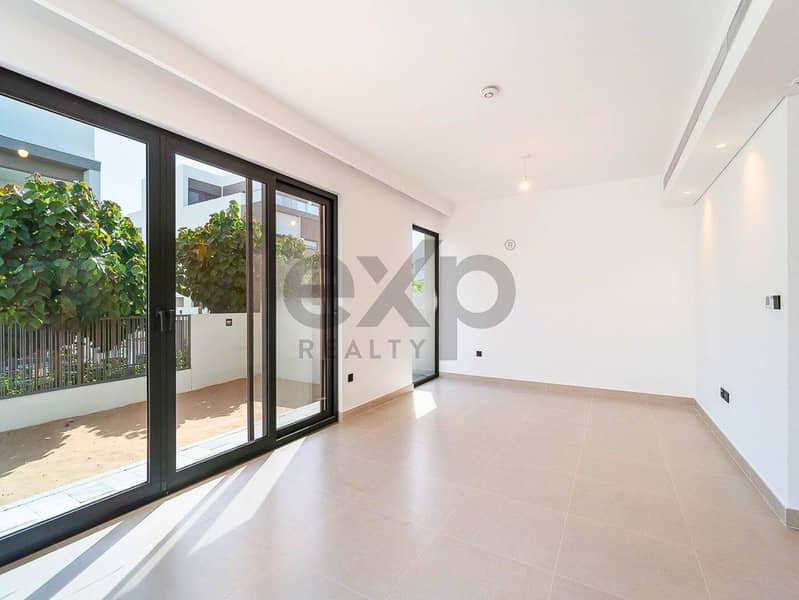 NEW and EXCLUSIVE | 5BR Open Kitchen | Single Row - Image 15