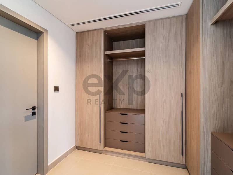 NEW and EXCLUSIVE | 5BR Open Kitchen | Single Row - Image 16