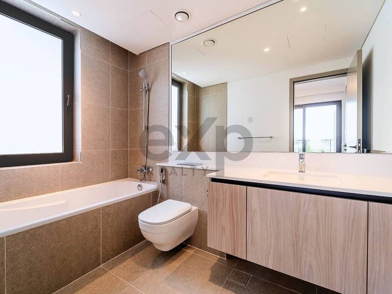 NEW and EXCLUSIVE | 5BR Open Kitchen | Single Row - Image 21