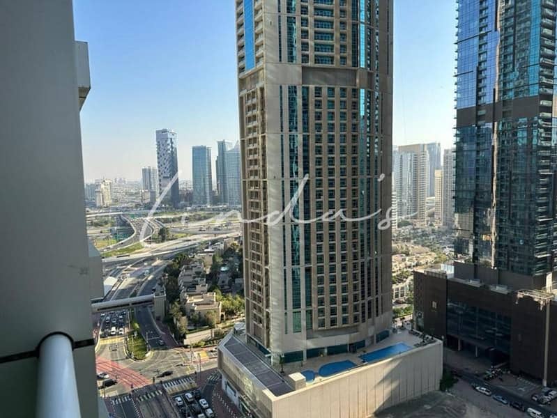 Marina View | Upgraded | Balcony | Vacant