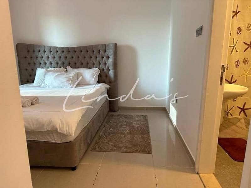 Marina View | Upgraded | Balcony | Vacant - Image 8