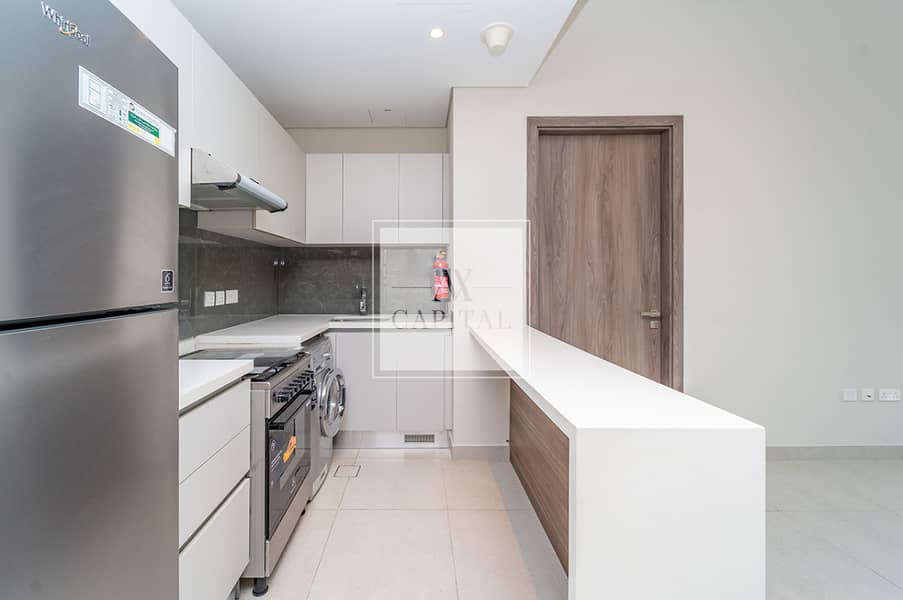 Unfurnished | Burj View | High Floor - Image 6