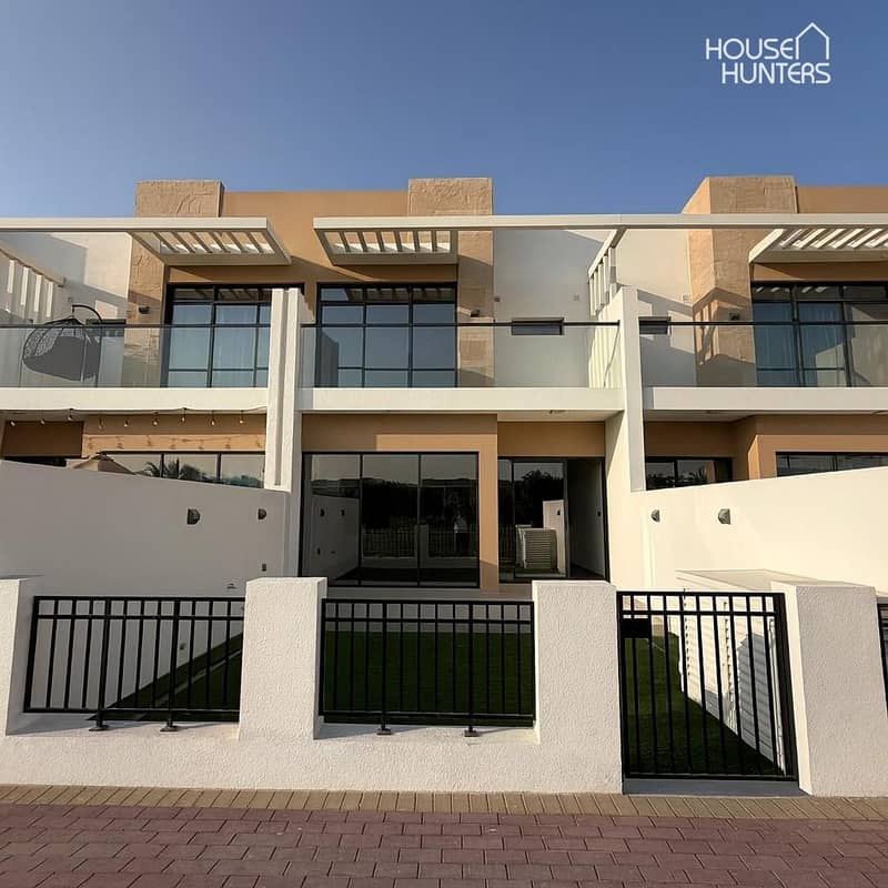 Single Row | Brand New | Park Backing | Vacant