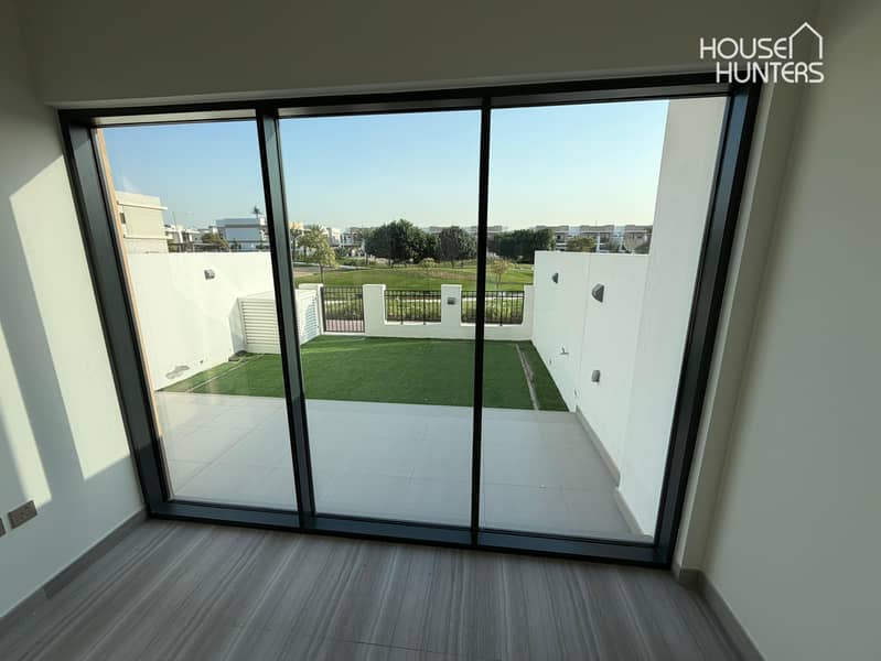 Single Row | Brand New | Park Backing | Vacant - Image 7