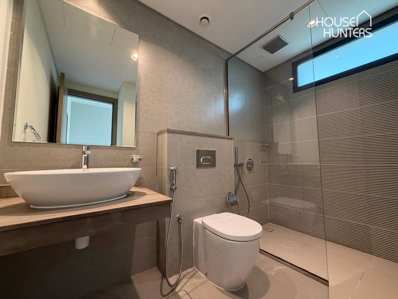 Single Row | Brand New | Park Backing | Vacant - Image 9