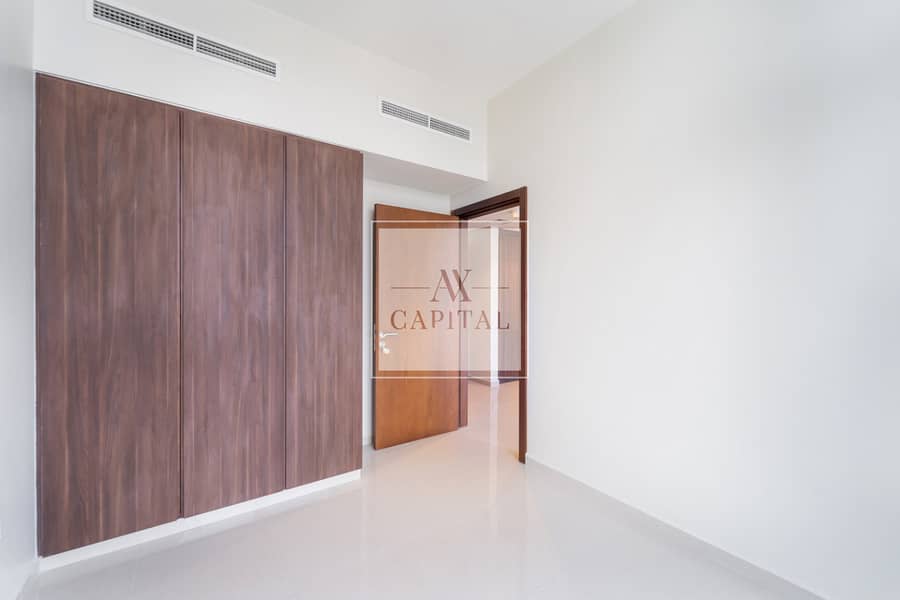 Prime Located | Unfurnished | Canal view | GoodROI - Image 6