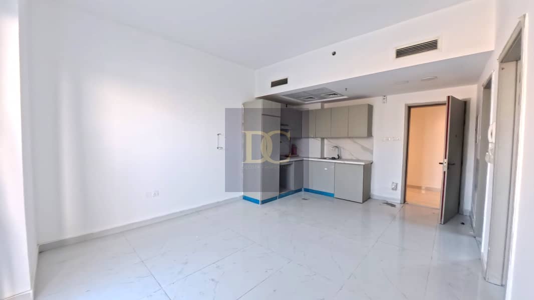 Modern and Spacious with Panoramic Balcony View | Sunset View | 1-Bedroom Apartment for Sale - Image 4