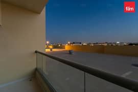 شقة في بناية ربدان،موتور سيتي 1 غرفة 72999 درهم - 14075495