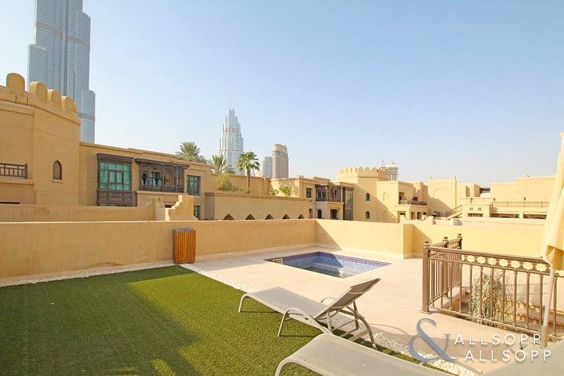 Penthouse | Burj Khalifa View | Al Tajer