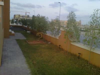 Corner | Spacious | Close to Mall | Rare Deal Corner | Spacious | Close to Mall | Rare Deal