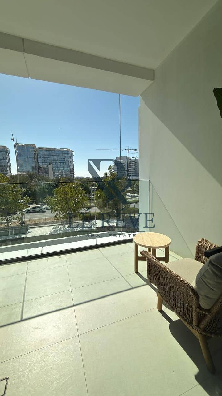 Big Balcony | Park View | Huge Area - Image 1