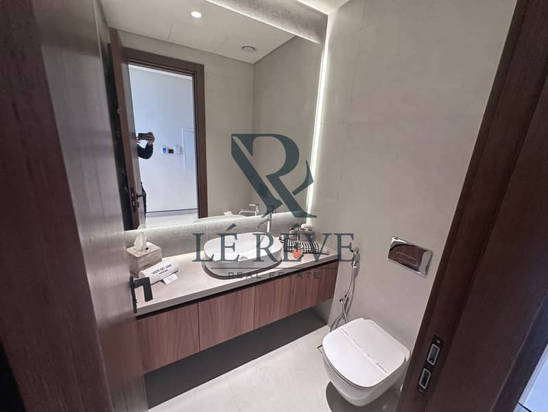 Big Balcony | Park View | Huge Area - Image 13