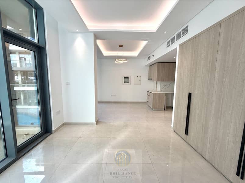 Spacious | Balcony | 2-Mins Walk to Circle Mall | JVC - Image 2