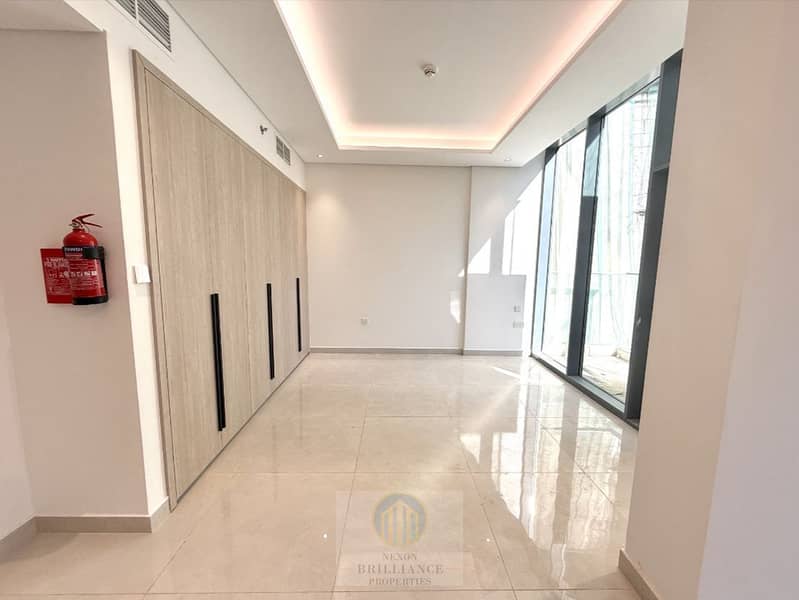 Spacious | Balcony | 2-Mins Walk to Circle Mall | JVC - Image 8