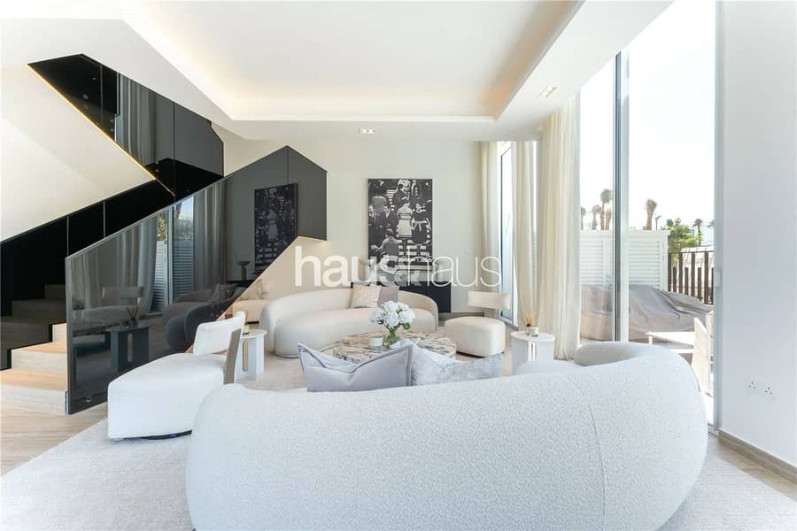 Prime Location | Luxury | Private Pool - Image 4