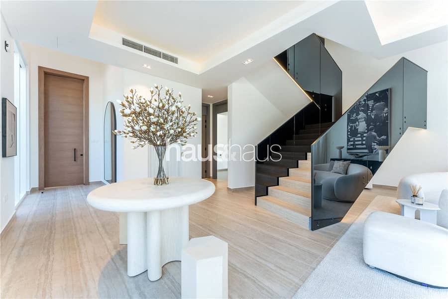 Prime Location | Luxury | Private Pool - Image 7