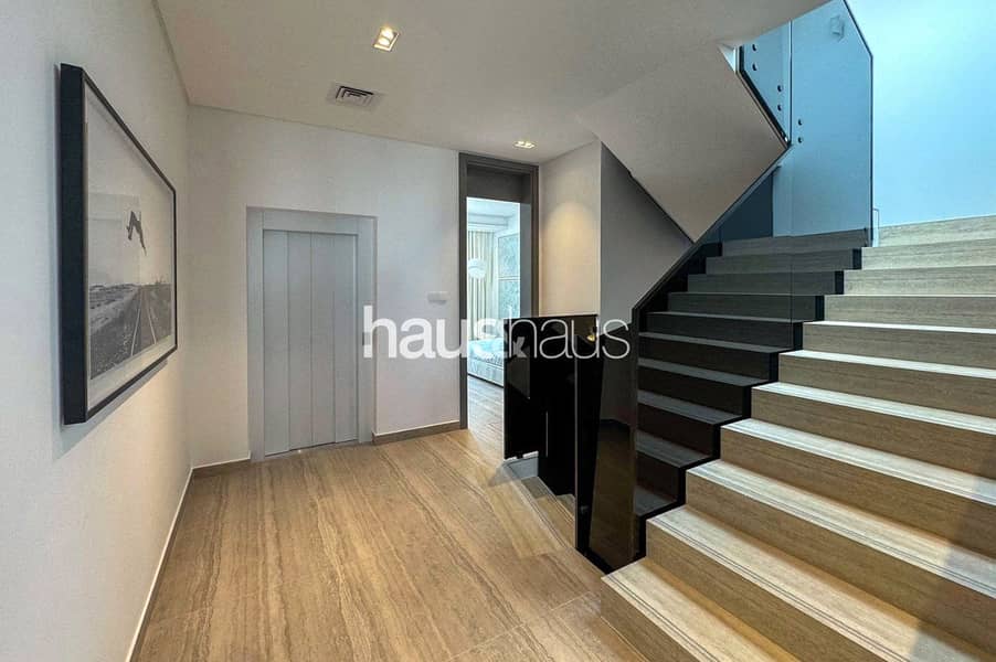 Prime Location | Luxury | Private Pool - Image 8