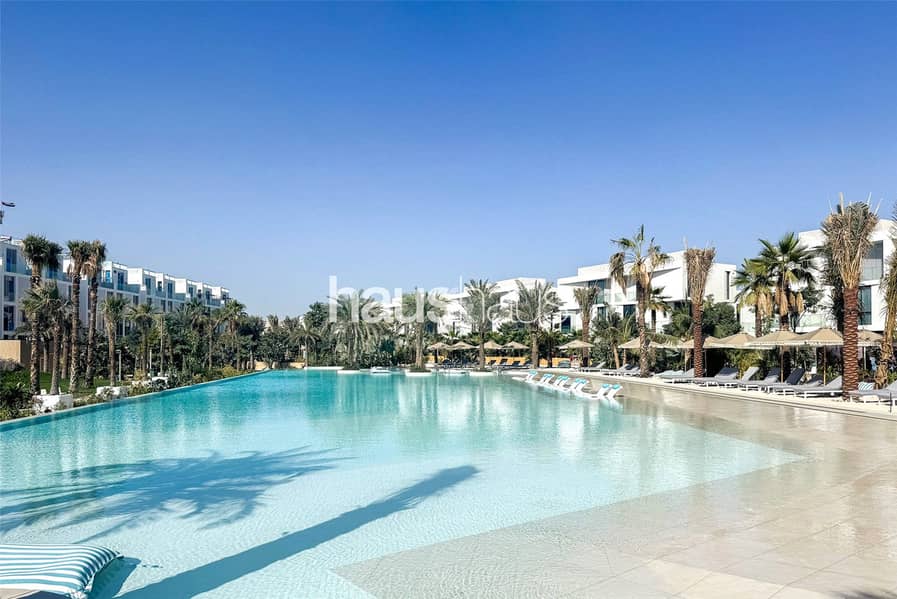 Prime Location | Luxury | Private Pool - Image 24