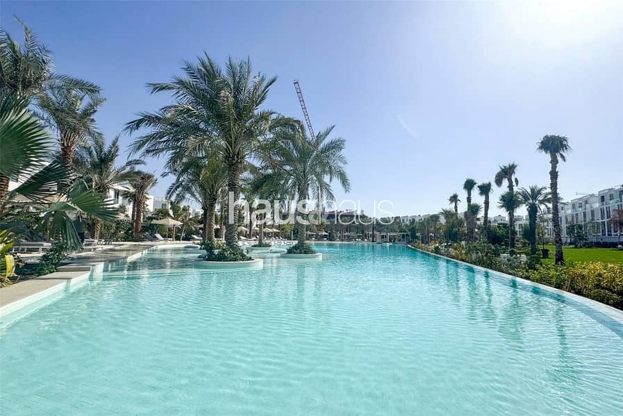 Prime Location | Luxury | Private Pool - Image 26